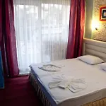 Mavera Hotel
