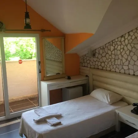Otel Mavera İçmeler