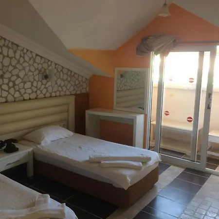 Otel Mavera İçmeler