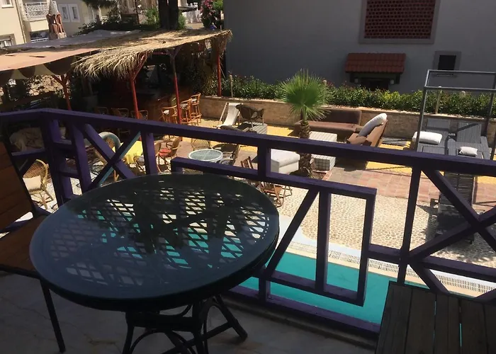 Ξενοδοχείο Mavera 3*