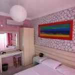 Mavera Hotel