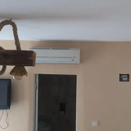 Отель Mavera