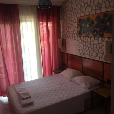 Отель Mavera 3*