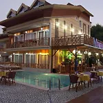 Mavera Ξενοδοχείο İcmeler